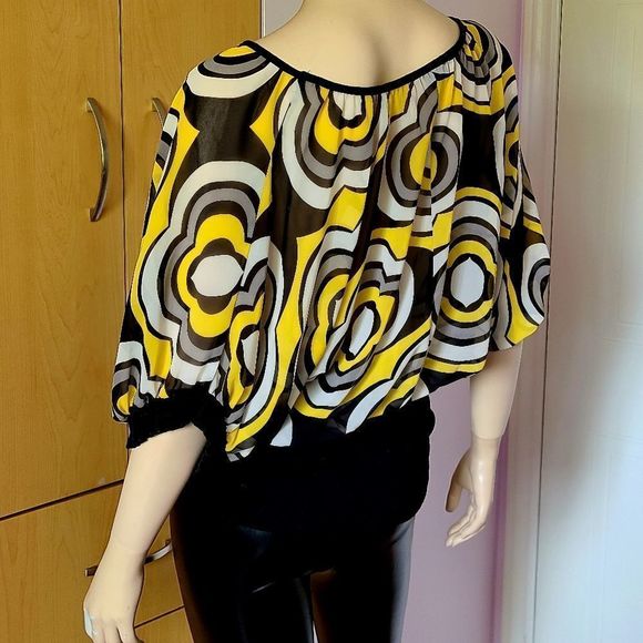 Bright Swirl Summer Blouse - Picture 3 of 7